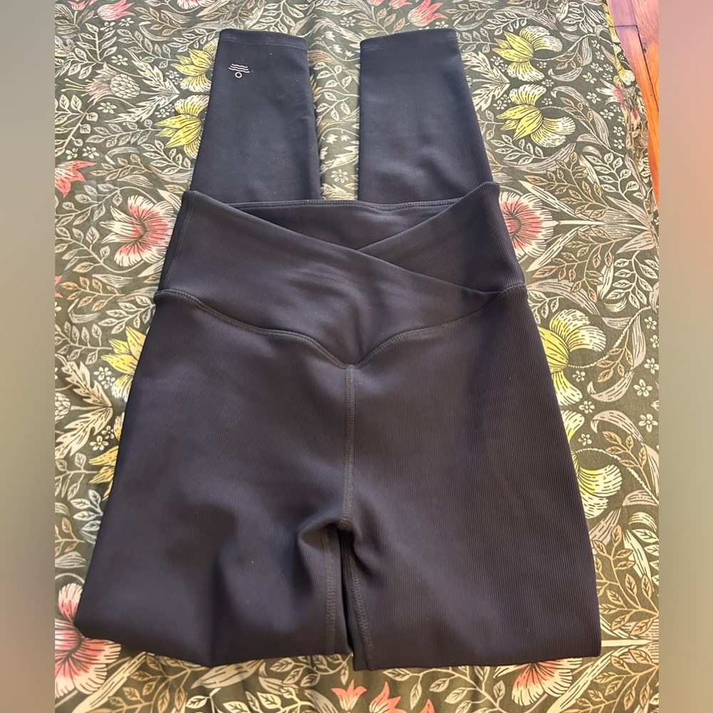 Salt Project Crossover Leggings Sz S